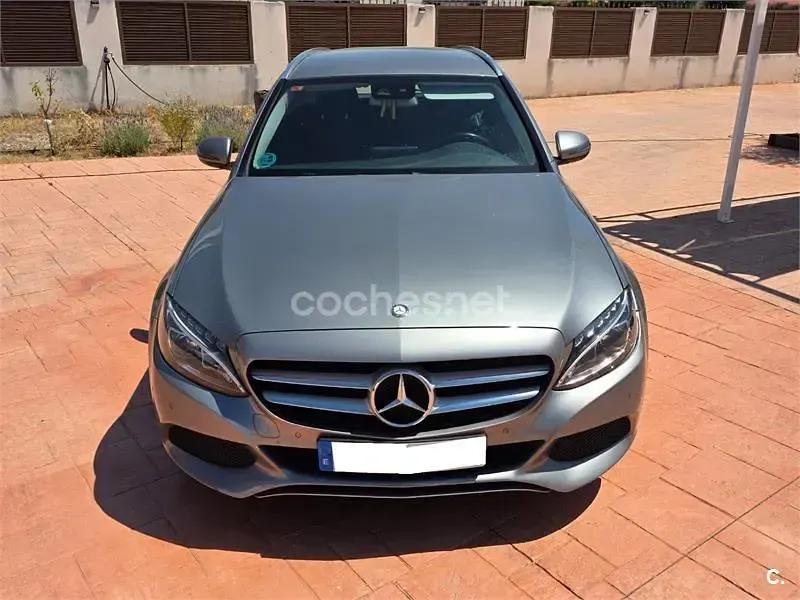 Usado Mercedes C220 Avantgarde 170 CV (125 kW) 2016 Gris / plata Familiar