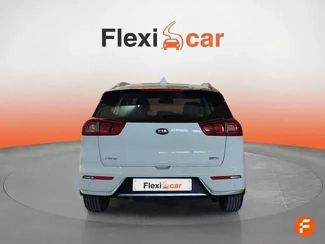Usado Kia Niro 141 CV (103 kW) 2019 Blanco SUV