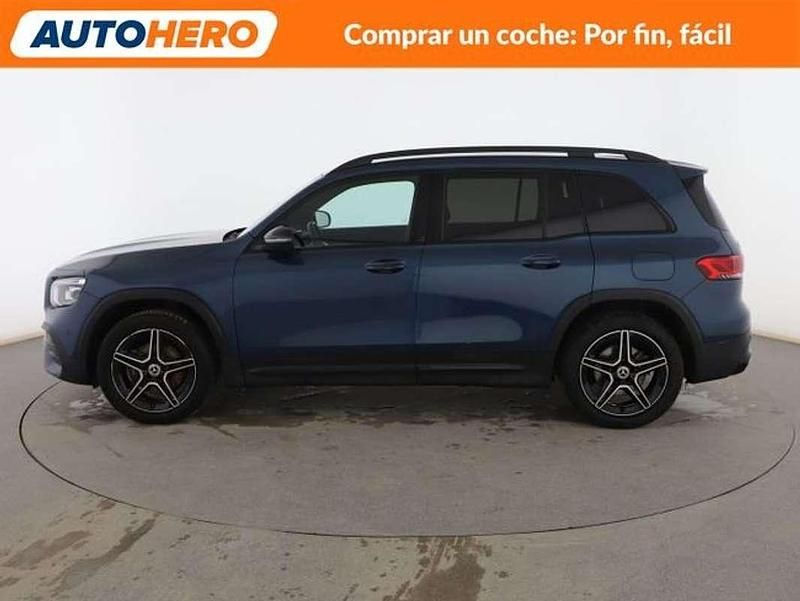 Usado Mercedes GLB200 AMG line 150 CV (110 kW) 2023 Azul SUV