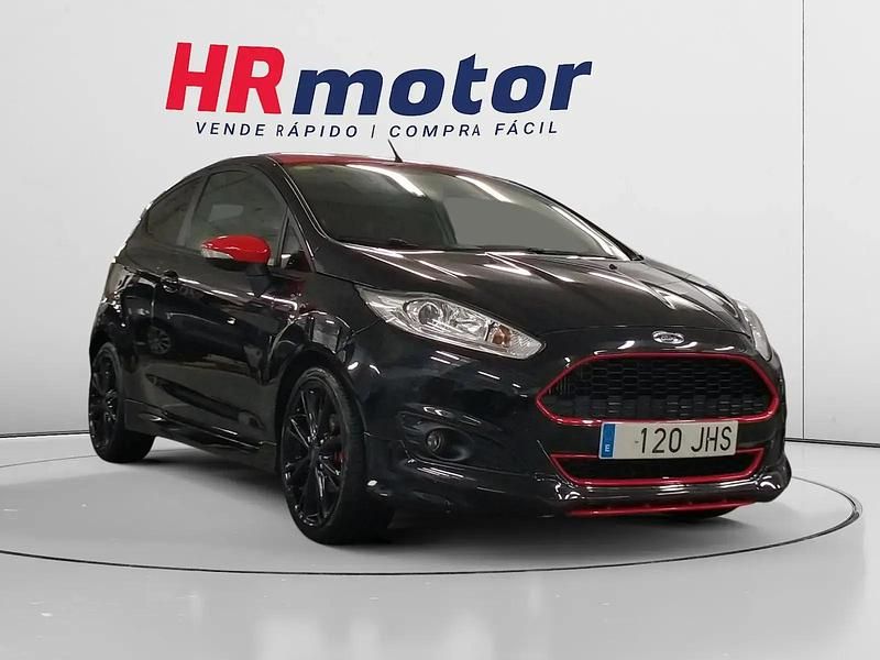 Negro Usado 2015 Ford Fiesta Utilitario | 9890 € (Precio justo) - Imagen 1/4