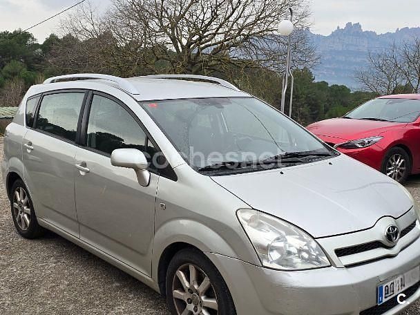Usado Toyota Corolla Verso Luna 136 CV (100 kW) 2006 Gris / plata Monovolumen