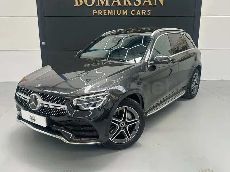 Usado Mercedes GLC200 197 CV (144 kW) 2020 Gris / plata SUV
