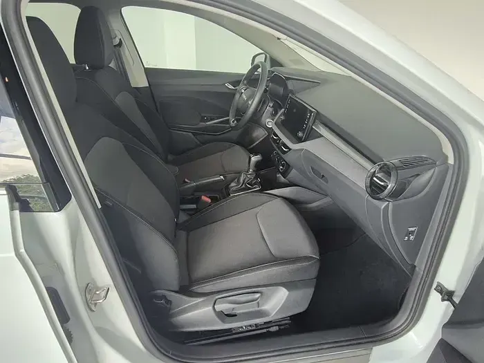 Usado Skoda Fabia Selection 115 CV (84 kW) 2025 Blanco Utilitario