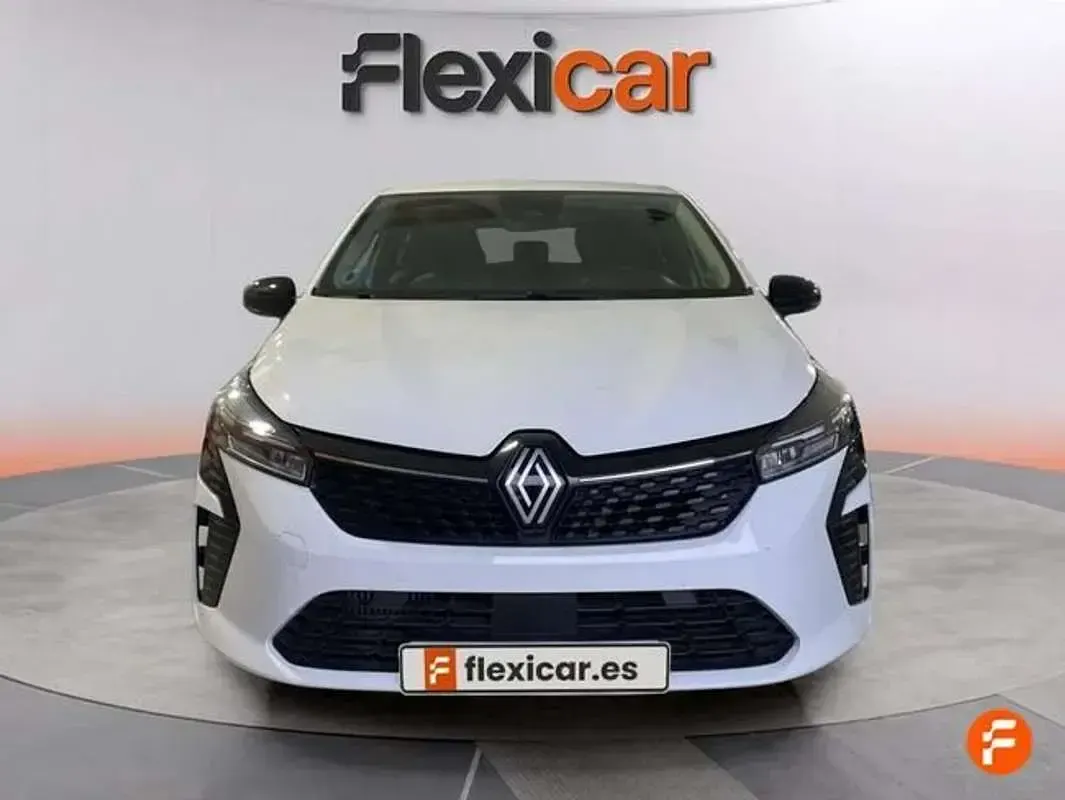 Usado Renault Clio Equilibre 101 CV (74 kW) 2023 Blanco Utilitario