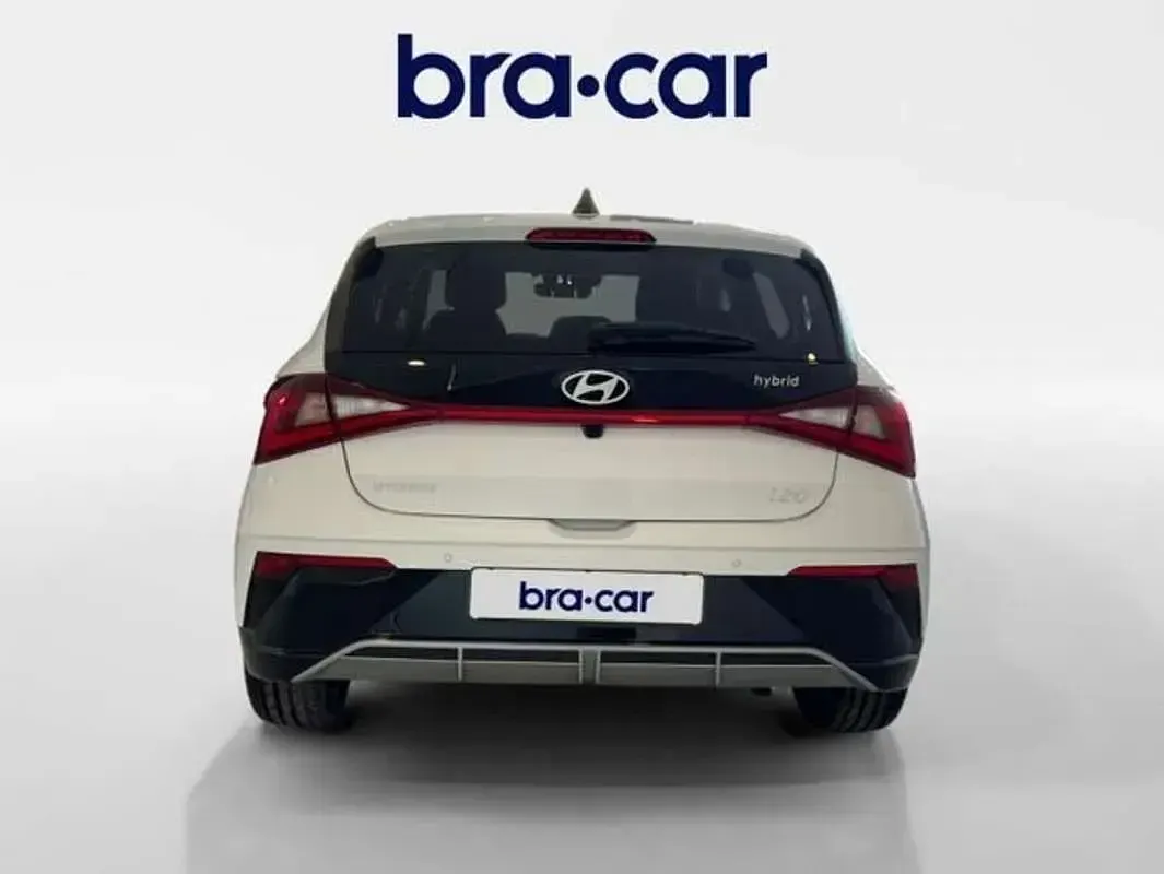 Usado Hyundai i20 101 CV (74 kW) 2025 Blanco Utilitario