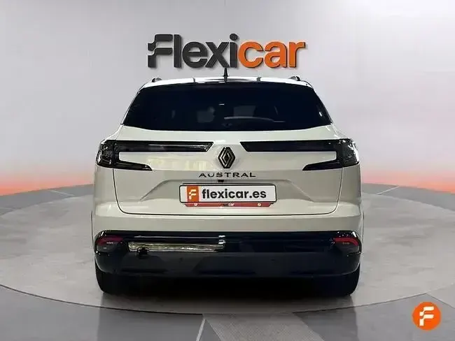 Usado Renault Austral Iconic Esprit Alpine 200 CV (147 kW) 2023 Blanco SUV