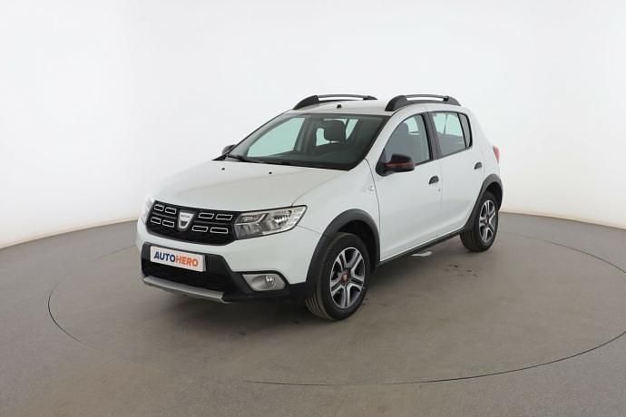 Blanco Usado 2019 Dacia Sandero Utilitario | 12.199 € (Precio justo) - Imagen 1/3