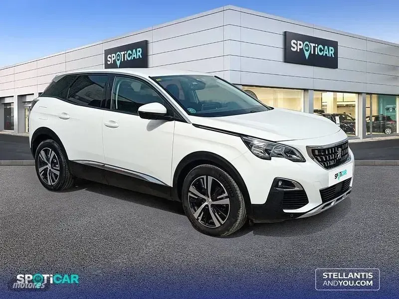 Usado Peugeot 3008 Allure 130 CV (95 kW) 2020 Blanco SUV
