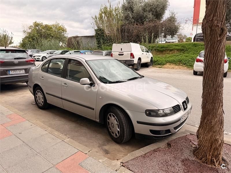 Gris / plata Usado 2001 Seat Toledo Stella Berlina | 4000 € (Un poco caro) - Imagen 1/4