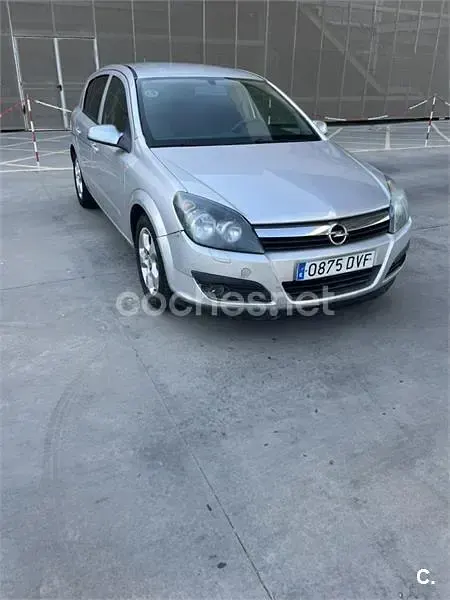 Usado Opel Astra Sport 120 CV (88 kW) 2006 Gris / plata Berlina