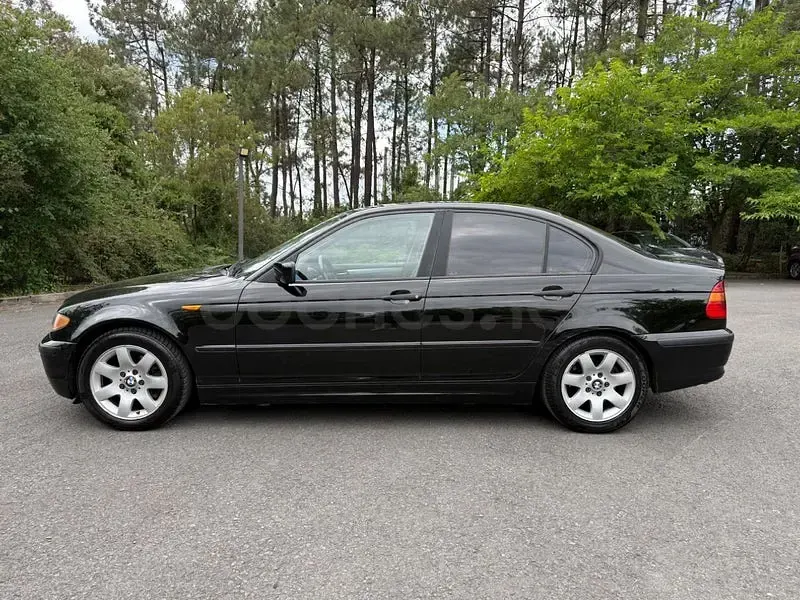 Usado BMW 320 150 CV (110 kW) 2003 Negro Berlina
