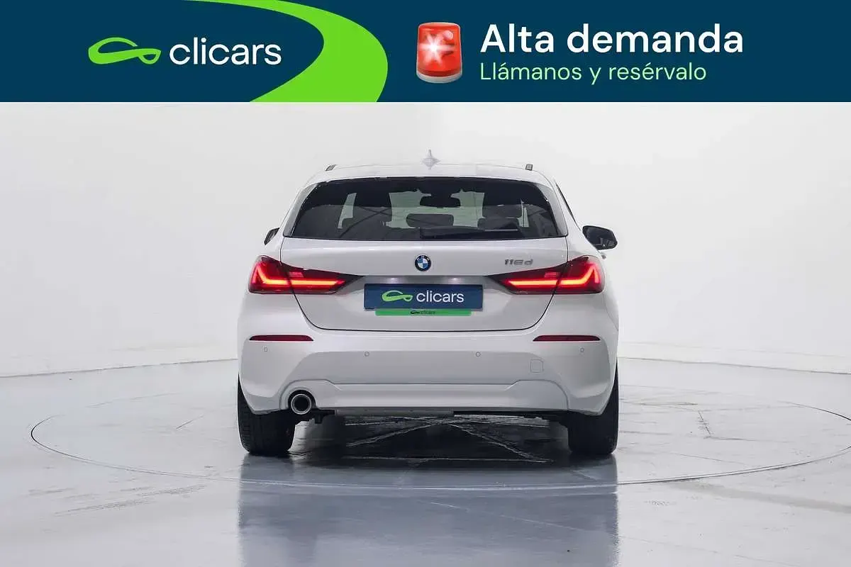 Usado BMW 116 116 CV (85 kW) 2021 Blanco Utilitario