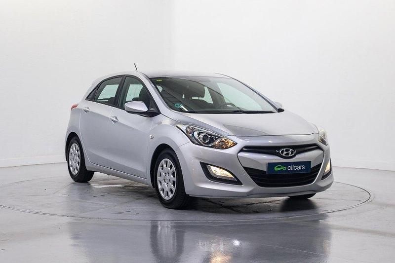 Usado Hyundai i30 100 CV (73 kW) 2014