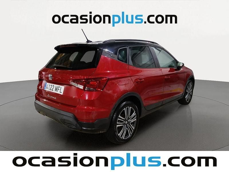 Usado Seat Arona Style 110 CV (80 kW) 2023 Rojo SUV