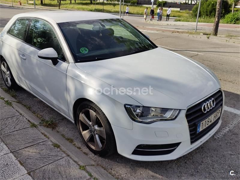 Blanco Usado 2013 Audi A3 Ambition Berlina | 11.000 € (Buen precio) - Imagen 1/4