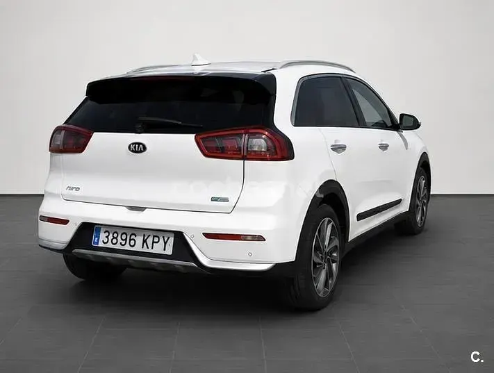 Usado Kia Niro 141 CV (103 kW) 2018 Blanco SUV
