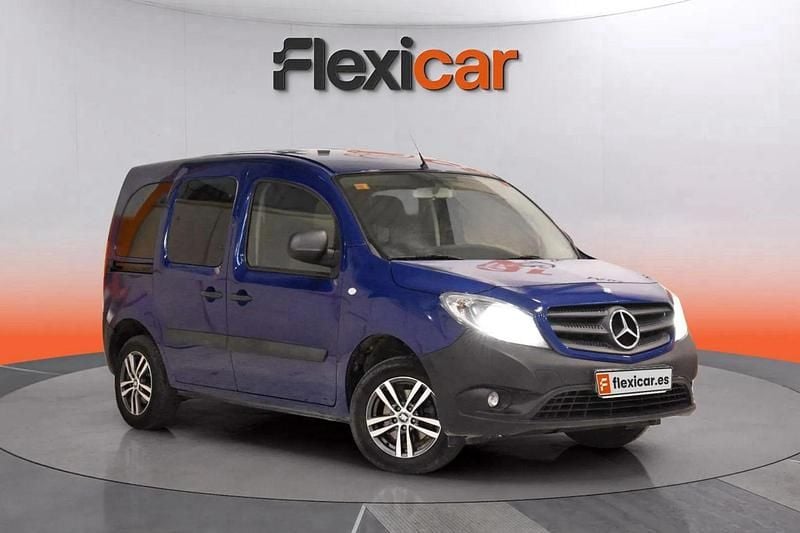 Usado Mercedes Citan 109 90 CV (66 kW) 2016 Azul Familiar