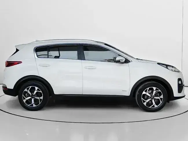 Usado Kia Sportage 136 CV (100 kW) 2021 Blanco SUV