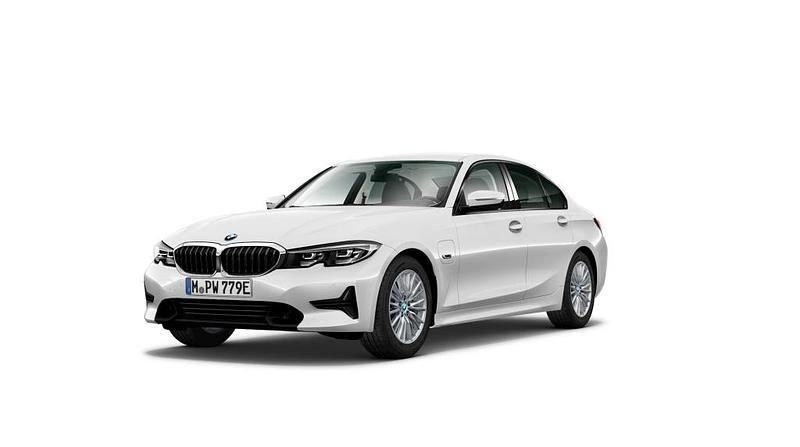 Usado BMW 320e Comfort Edition 204 CV (150 kW) 2022 Blanco Berlina