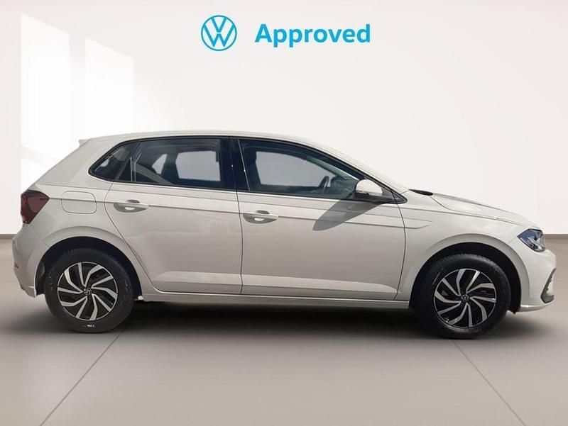 Używany VW Polo Life 110 KM (80 kW) 2023 Szary Sedan/Limuzyna