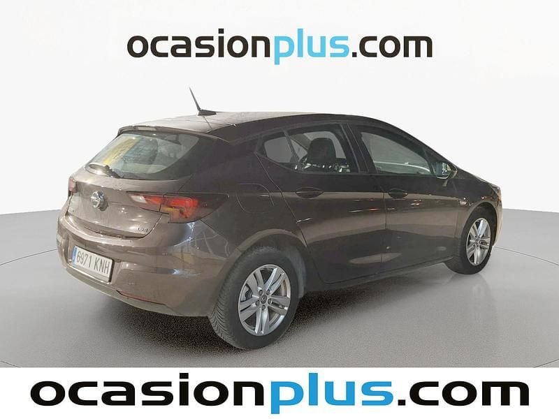 Usado Opel Astra Selective 110 CV (80 kW) 2018 Marrón
