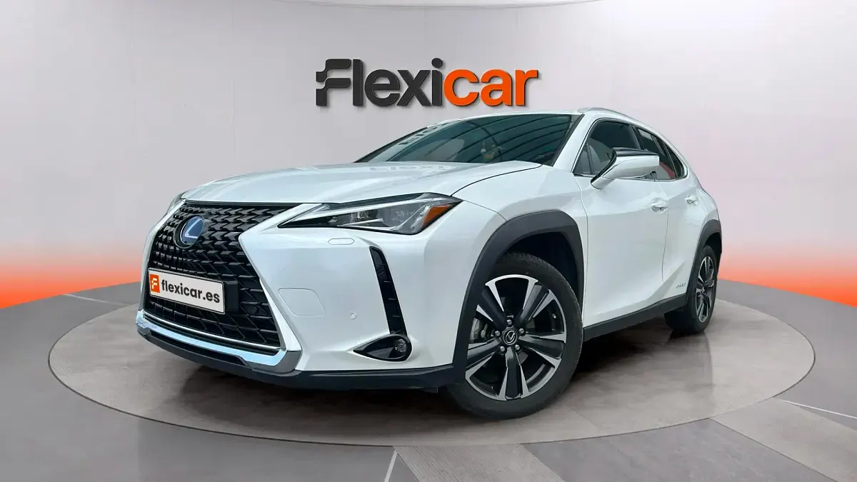 Usado Lexus UX 184 CV (135 kW) 2021 Blanco SUV