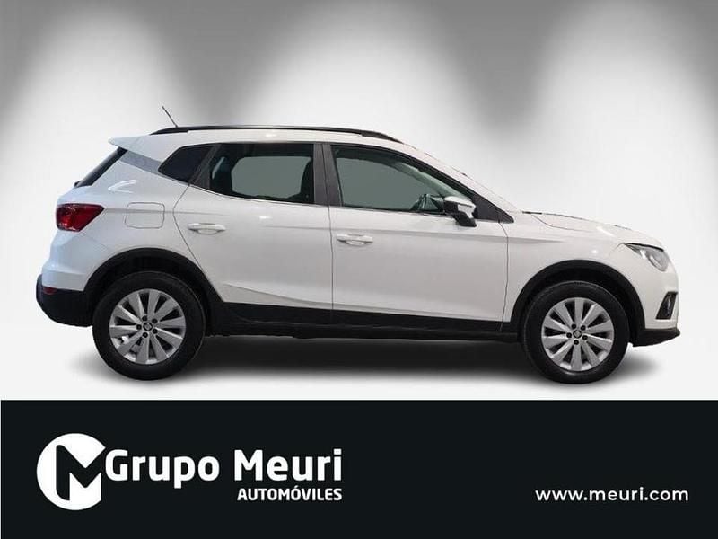 Usado Seat Arona Ecomotive 95 CV (69 kW) 2018 Blanco SUV
