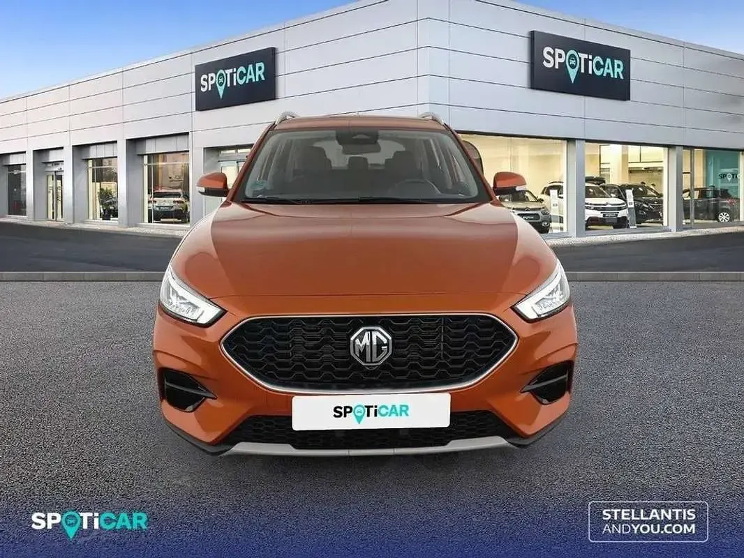 Usado MG ZS Comfort 107 CV (78 kW) 2025 Naranja SUV
