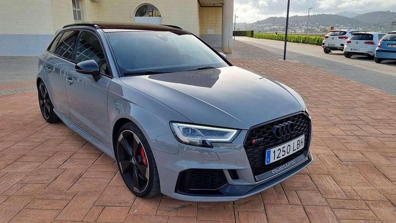 Gris Usado 2018 Audi RS3 Sportback Exclusive Utilitario | 45.990 € (Caro) - Imagen 1/4
