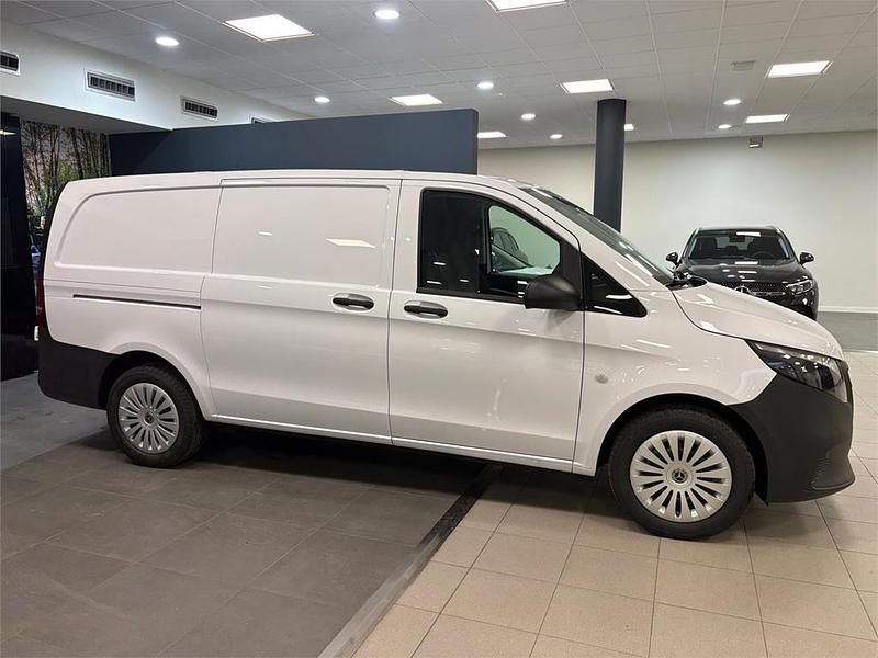 Nuevo Mercedes Vito 136 CV (100 kW) 2026 Blanco Van