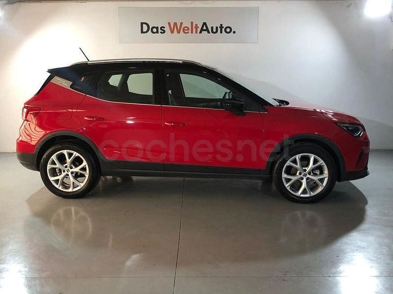 Usado Seat Arona FR 115 CV (84 kW) 2024 Rojo SUV