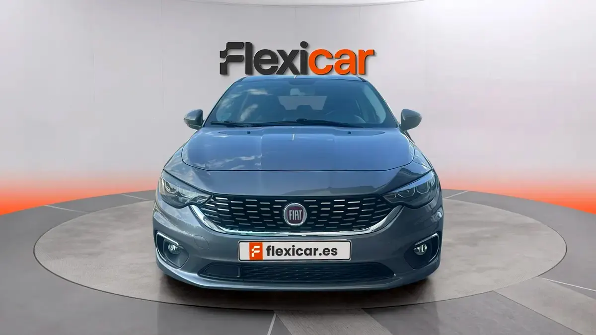 Usado Fiat Tipo Lounge 120 CV (88 kW) 2020 Gris Berlina