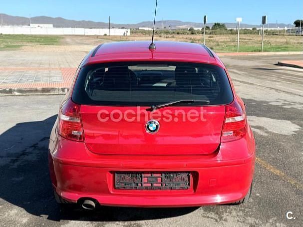 Usado BMW 118 143 CV (105 kW) 2009 Rojo Utilitario