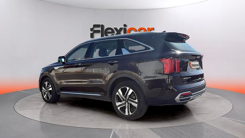 Usado Kia Sorento 179 CV (131 kW) 2023 Negro SUV