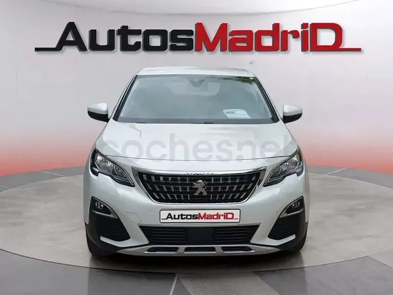 Usado Peugeot 3008 Allure 130 CV (95 kW) 2019 Blanco SUV