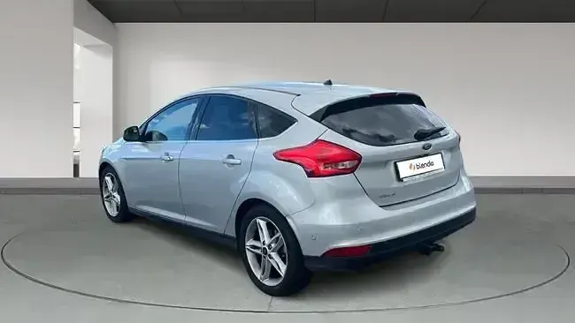 Usado Ford C-MAX Trend 115 CV (84 kW) 2017 Gris Monovolumen
