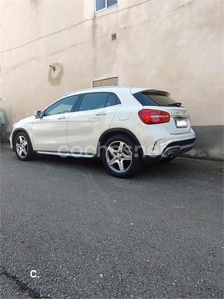 Usado Mercedes GLA220 AMG line 170 CV (125 kW) 2015 Blanco SUV