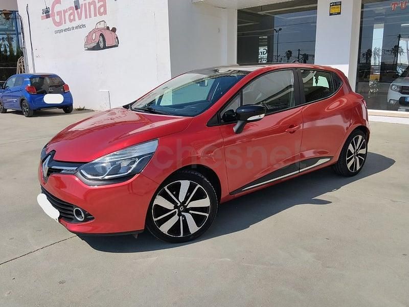 Usado Renault Clio IV Dynamique 95 CV (69 kW) 2016 Rojo Berlina