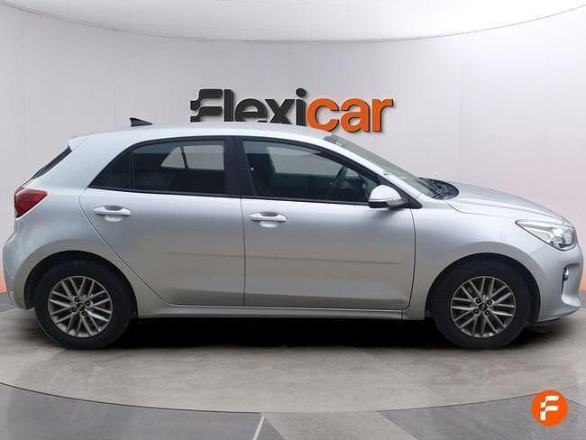 Usado Kia Rio 100 CV (73 kW) 2019 Gris