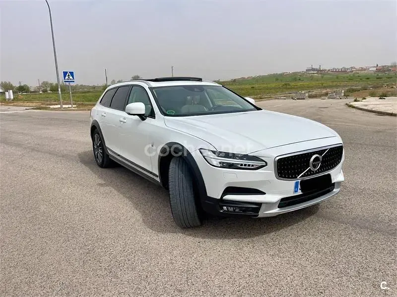 Usado Volvo V90 CC Pro 190 CV (139 kW) 2019 Blanco Familiar