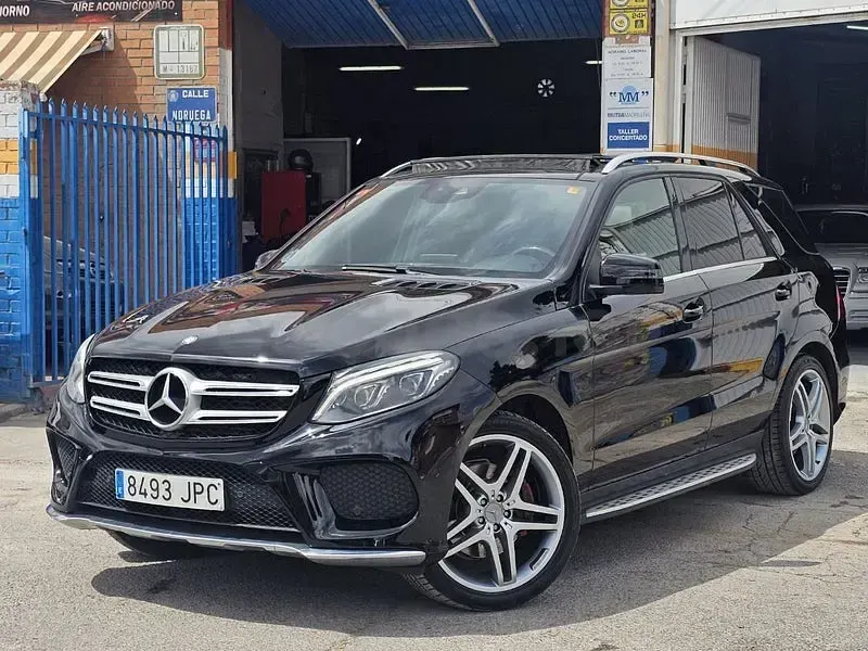 Usado Mercedes GLE250 204 CV (150 kW) 2016 Negro SUV