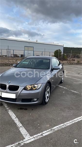 Usado BMW 320 170 HP (125 kW) 2008 Cinzento Coupé
