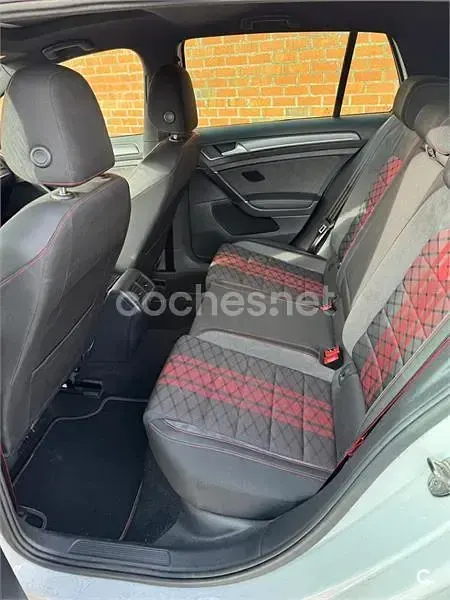 Usado VW Golf VII GTI 290 CV (213 kW) 2019 Blanco Berlina