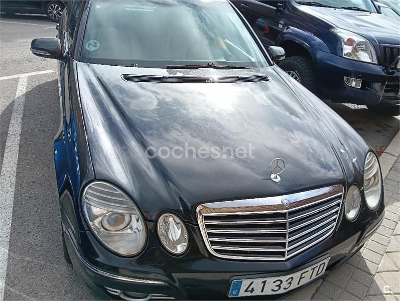 Negro Usado 2007 Mercedes E320 Avantgarde Berlina | 5500 € (Un poco caro) - Imagen 1/4