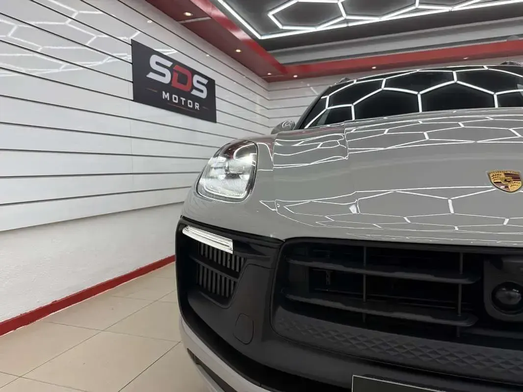 Usado Porsche Macan 441 CV (324 kW) 2022 Beige SUV