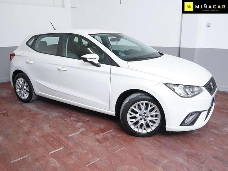 Usado Seat Ibiza Style 95 CV (69 kW) 2021 Blanco Utilitario