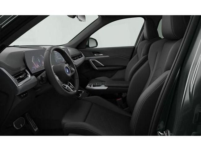 Usado BMW iX1 Comfort Edition 150 kW (204 CV) 2026 Plata SUV