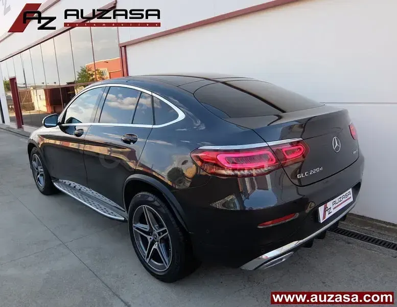 Usado Mercedes GLC220 197 CV (144 kW) 2022 Gris / plata SUV