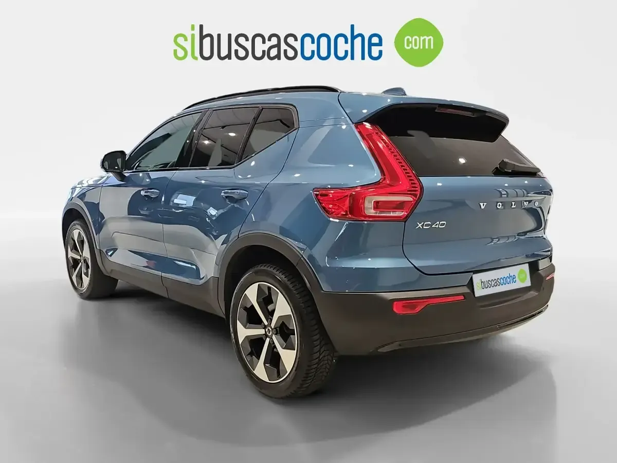 Usado Volvo XC40 Plus 197 CV (144 kW) 2024 Azul SUV