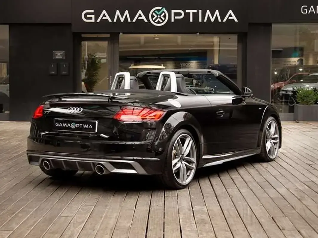 Usado Audi TT Premium 197 CV (144 kW) 2023 Negro Descapotable